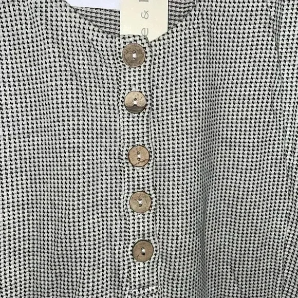 Doe & Rae  Dress - Picture 7 of 7